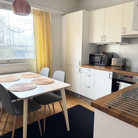 Hhh Hideaway In Helsinki, Free Parking, Close To Lauttasaari Metro *
