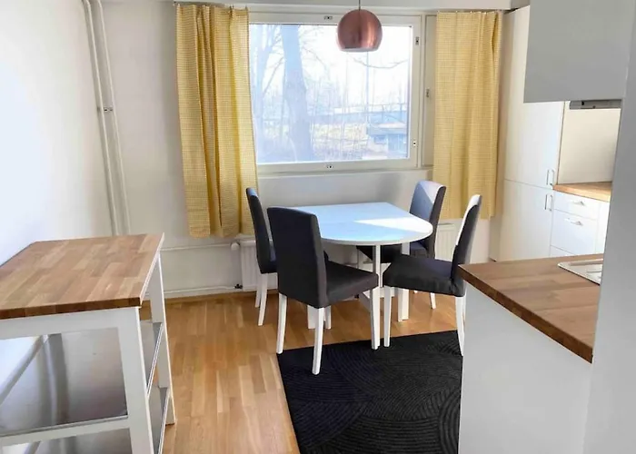 Hhh Hideaway In Helsinki, Free Parking, Close To Lauttasaari Metro Apartmán *